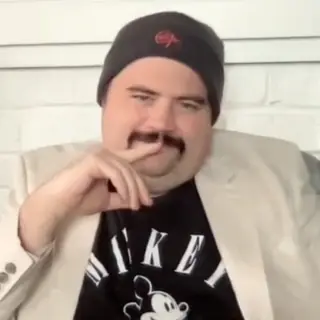 Paul Walter Hauser